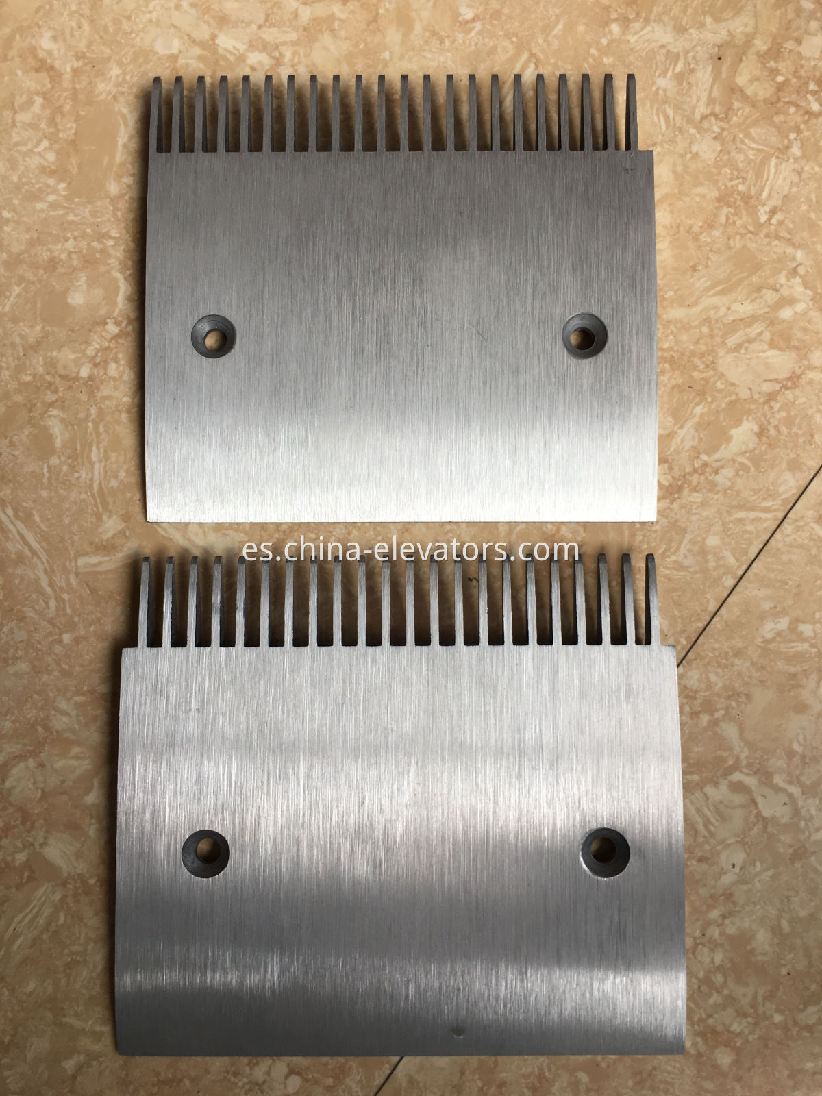 Peines de aleación de aluminio para caminatas en movimiento de Schindler Aluminium Alloy Combs for Schindler Moving Walks